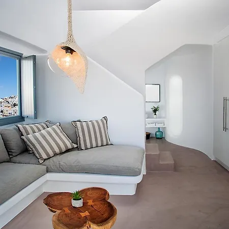 Alunia Incognito (adults Only) 4*
